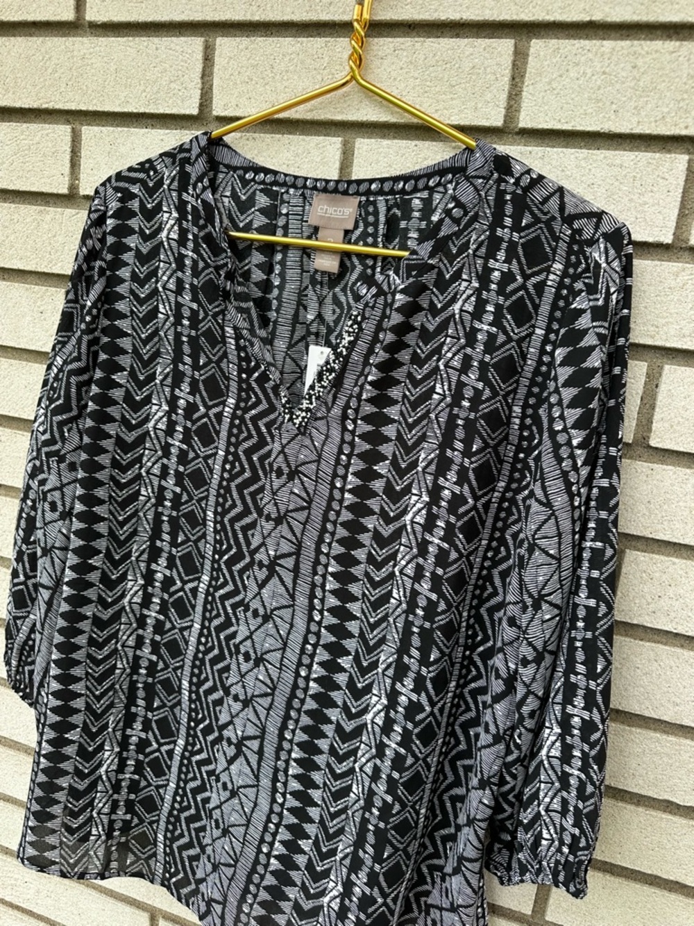 Chico’s Black White Tribal Ethnic Diamond Ikat Beaded Neck Boho Blouse 2 NWT - Picture 3 of 9